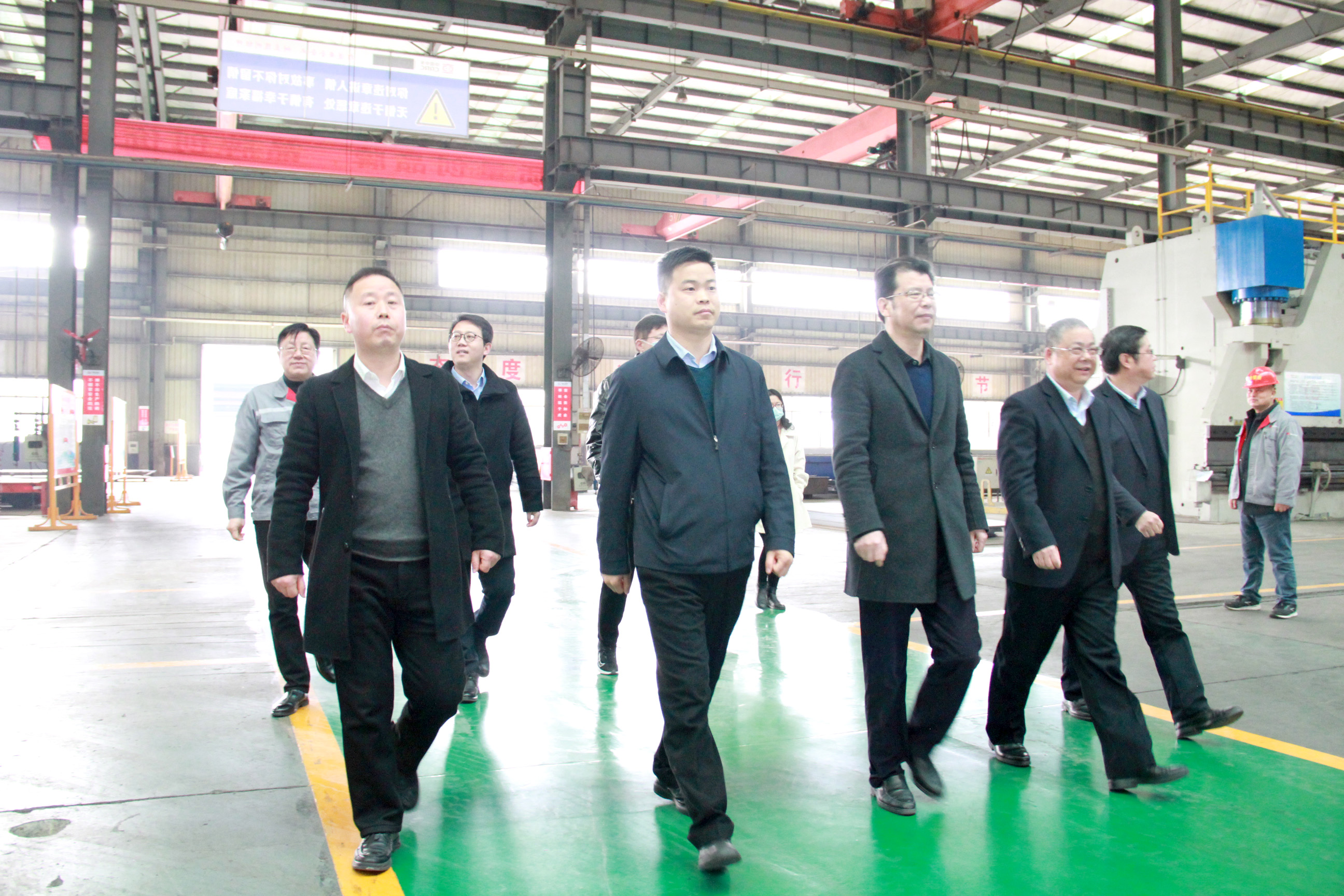 政府牽紅線，產(chǎn)學(xué)研融合--武漢科技大學(xué)夏緒輝專家團(tuán)隊(duì)一行